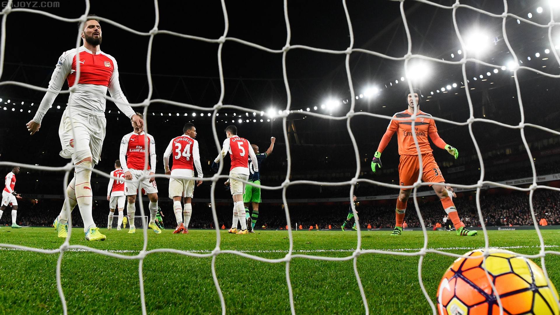 足球场上的奇葩阵型,足球场上的奇葩犯规