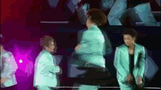 中国偶像团体解散的有哪些,偶像团体解散粉丝哭