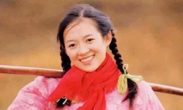 章子怡获影后忆旧伤哽咽,章子怡低潮逆袭