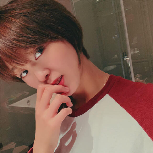 两腮长闭口粉刺的原因，看看这几个原因你是哪一个