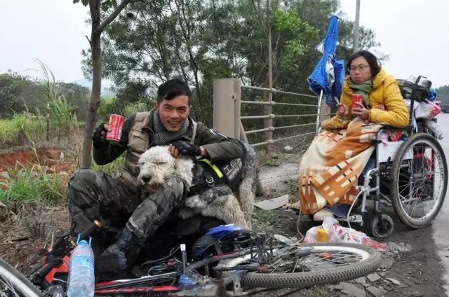 被丁一舟赖敏的爱情感动流泪,丁一舟赖敏结婚照片