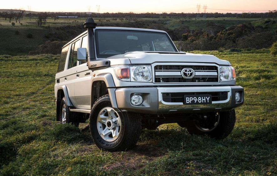 越野圈公认的三款老炮车型,手动挡、手摇窗、手摇发动,212上榜