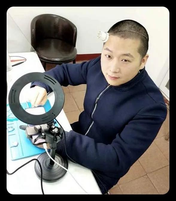 钟表维修师吴志敏丨我是表说家,让我们把时间浪费在美好的事物上