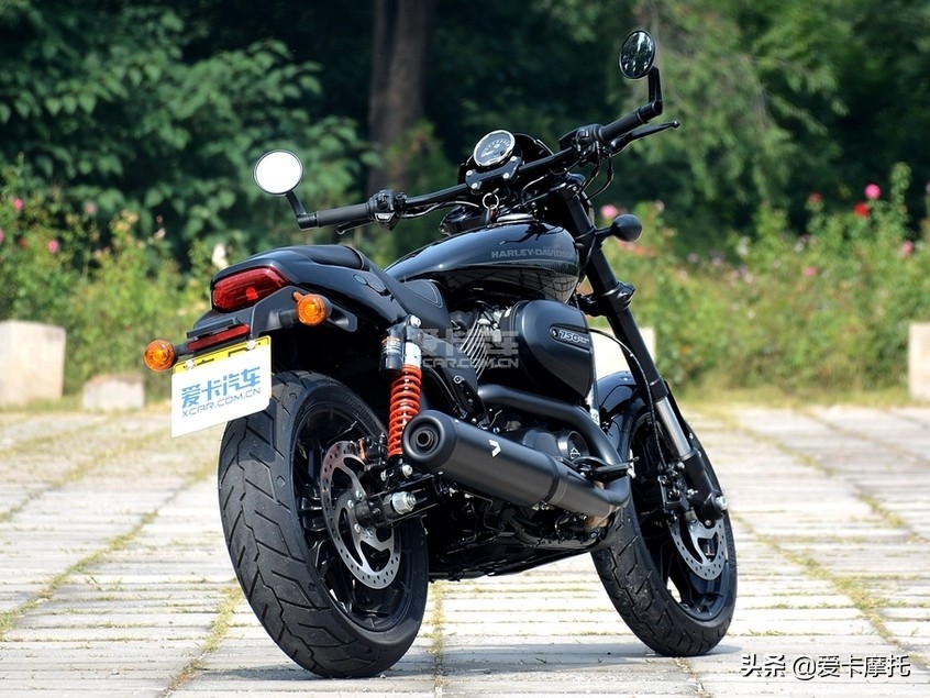 横扫赛道碎石路最值得购买的摩托之娱乐利器篇