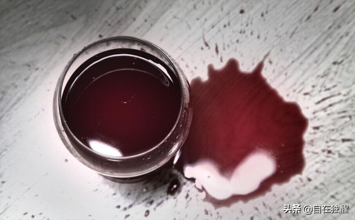 葡萄酒打开喝不完咋办,葡萄酒打开时间长了还能喝吗