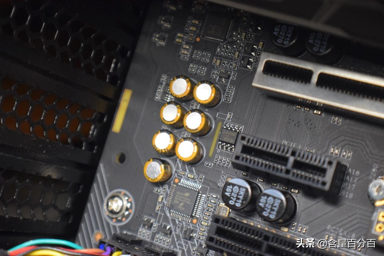 吃用生活品必买，但核心还是CPU、校色仪和主板