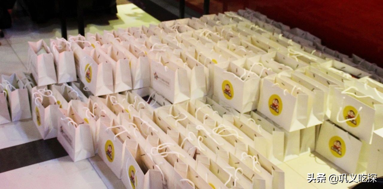 巩义吃探/达人第一期粉丝答谢线下活动圆满落幕！感谢与您相遇！