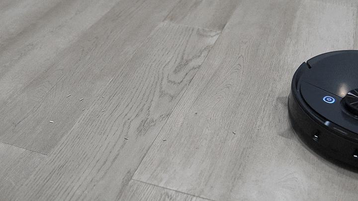 能扫能拖还能除菌?科沃斯地宝DEEBOTN8PRO评测