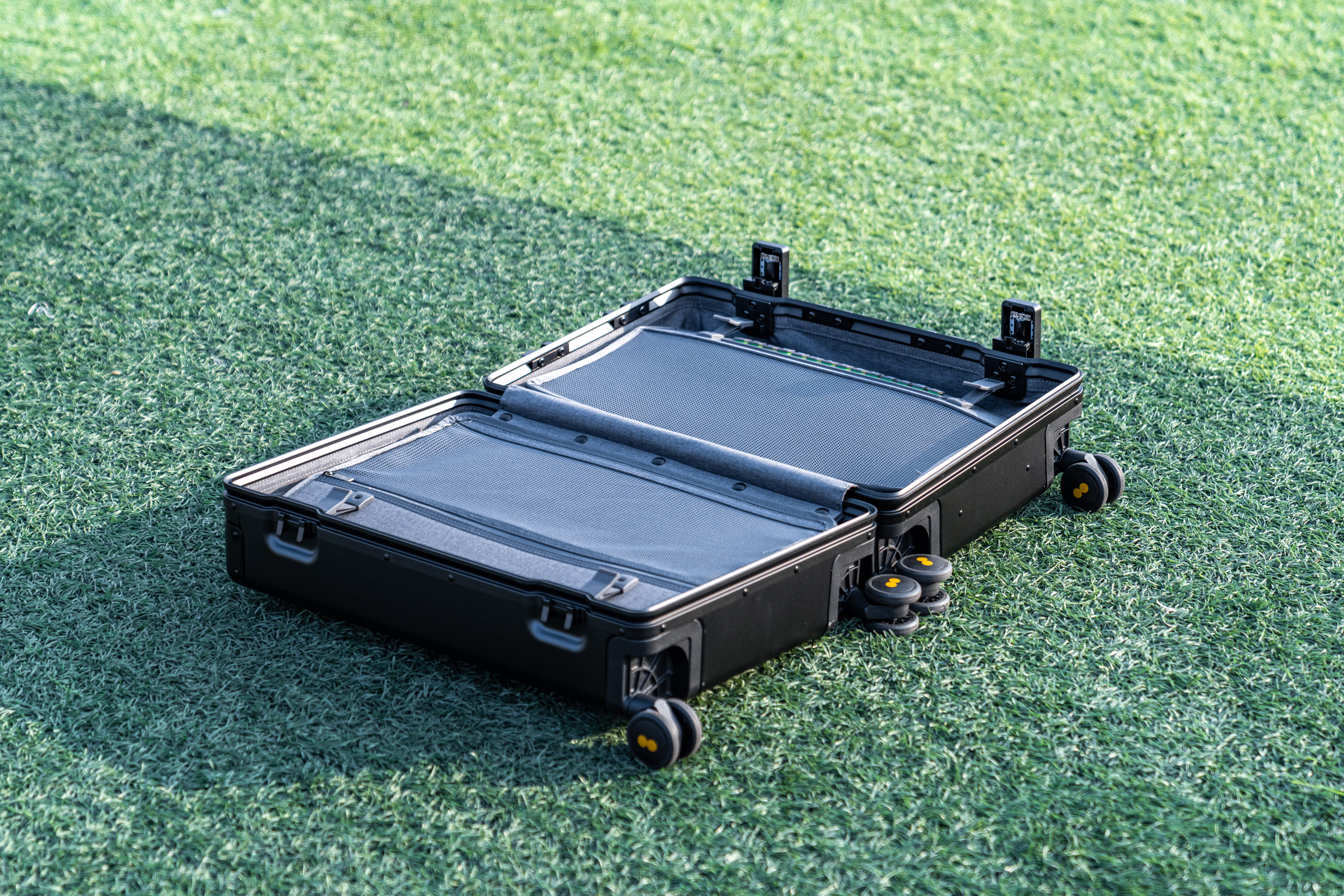 地平线8号铝镁合金旅行箱测评,行李箱推荐地平线八号