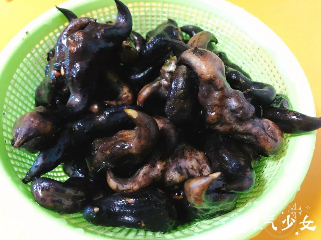 为了吃上这道菜，手都快剥烂了