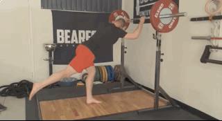 深蹲后膝盖疼还能继续锻炼吗,跑步后深蹲膝盖疼的恢复方法