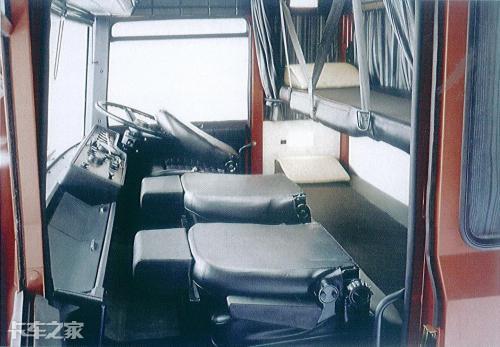 欧卡vs中国卡车,欧卡2福特卡车