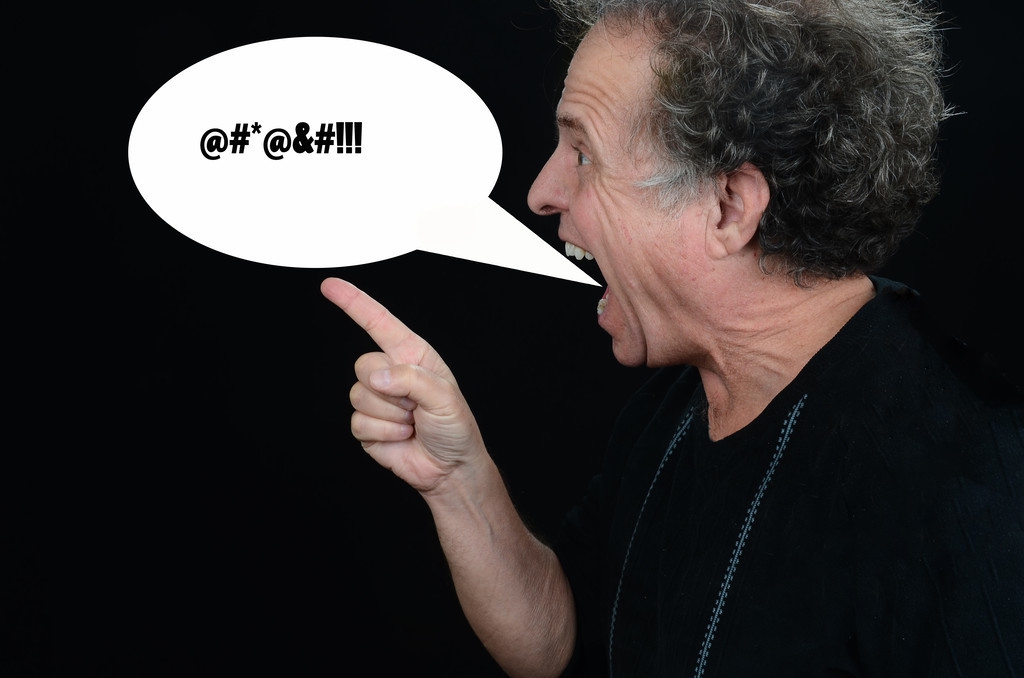 如何用英语单词骂人,骂人垃圾英语怎么说