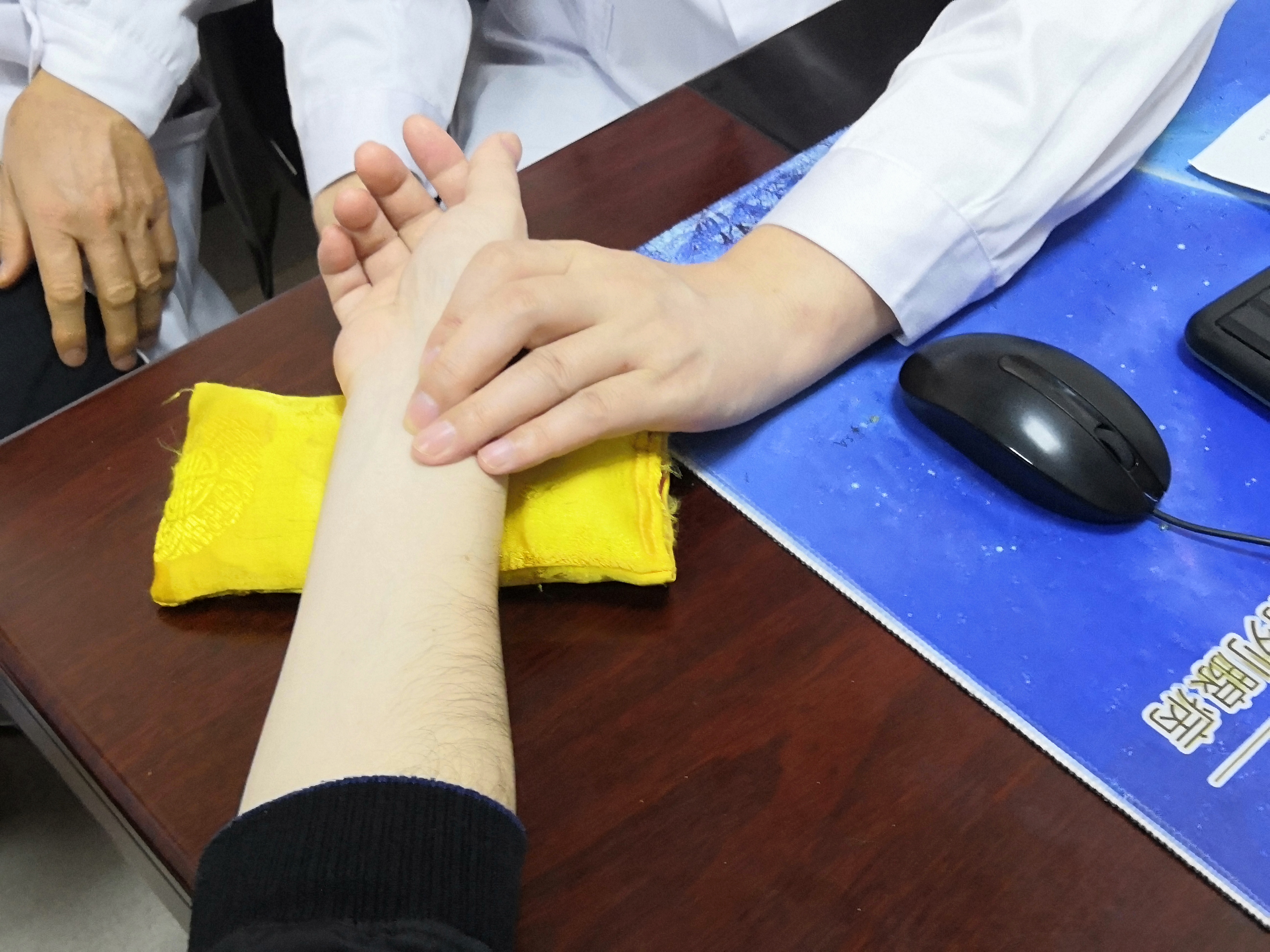 治疗慢性前列腺炎为什么中医有奇效?中医治疗靠谱吗?