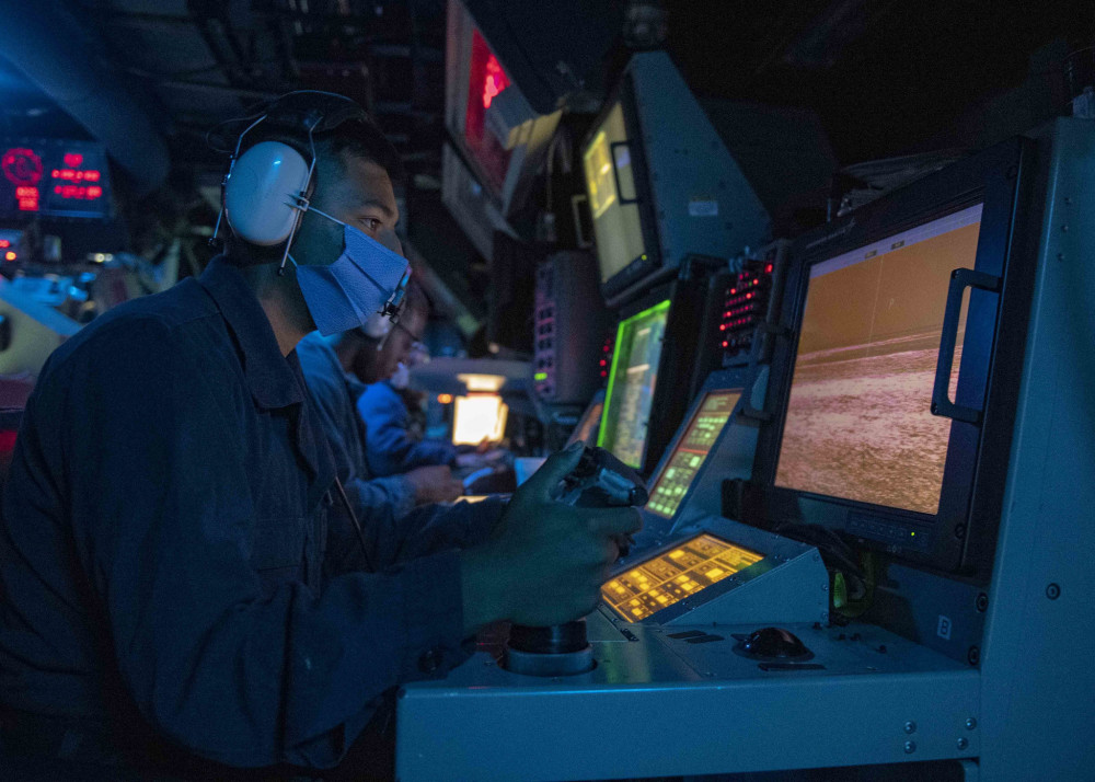 美舰过台海细节,官方谈美舰通过台海