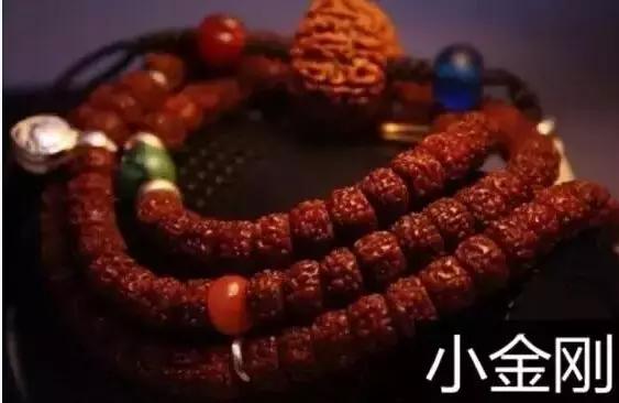 新文玩手串的正确盘法,手串该怎么盘玩