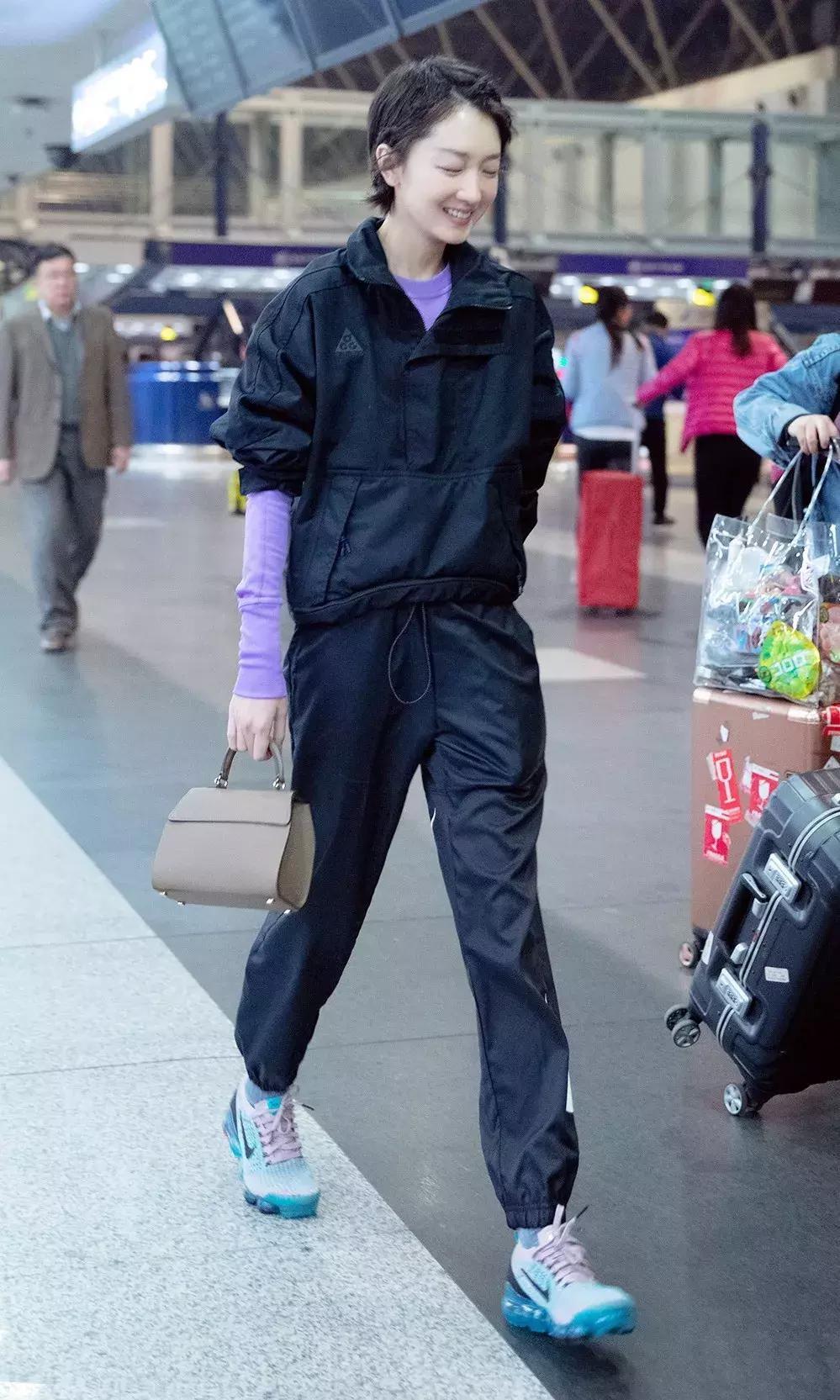 周冬雨的大胆穿搭,周冬雨正确穿搭