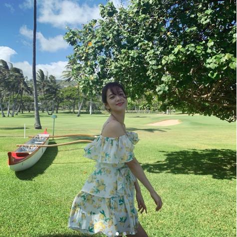 甜死人不偿命韩剧,jisoo金智秀喜欢初恋风穿搭