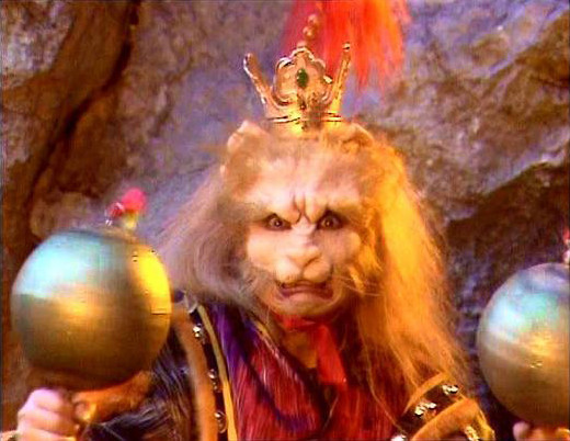 前月得美人,昨夜得神兵,黄狮精的家破人亡或有隐情?