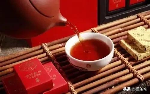 古时候女孩子送男孩子的定情信物,古时候男女互送什么作为定情信物