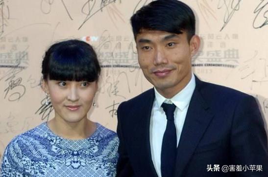 国足男足太太团,难道中国男足没有女足强吗