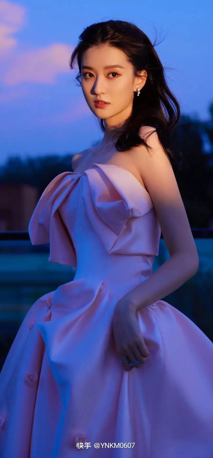 涔旀瀹朵笘鍐欑湡,涔旀澶忓ぉ鍐欑湡