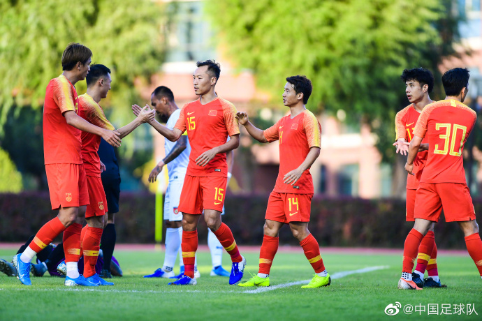 国足4-1缅甸，重庆斯威一大将连场破门，却落选国足集训名单