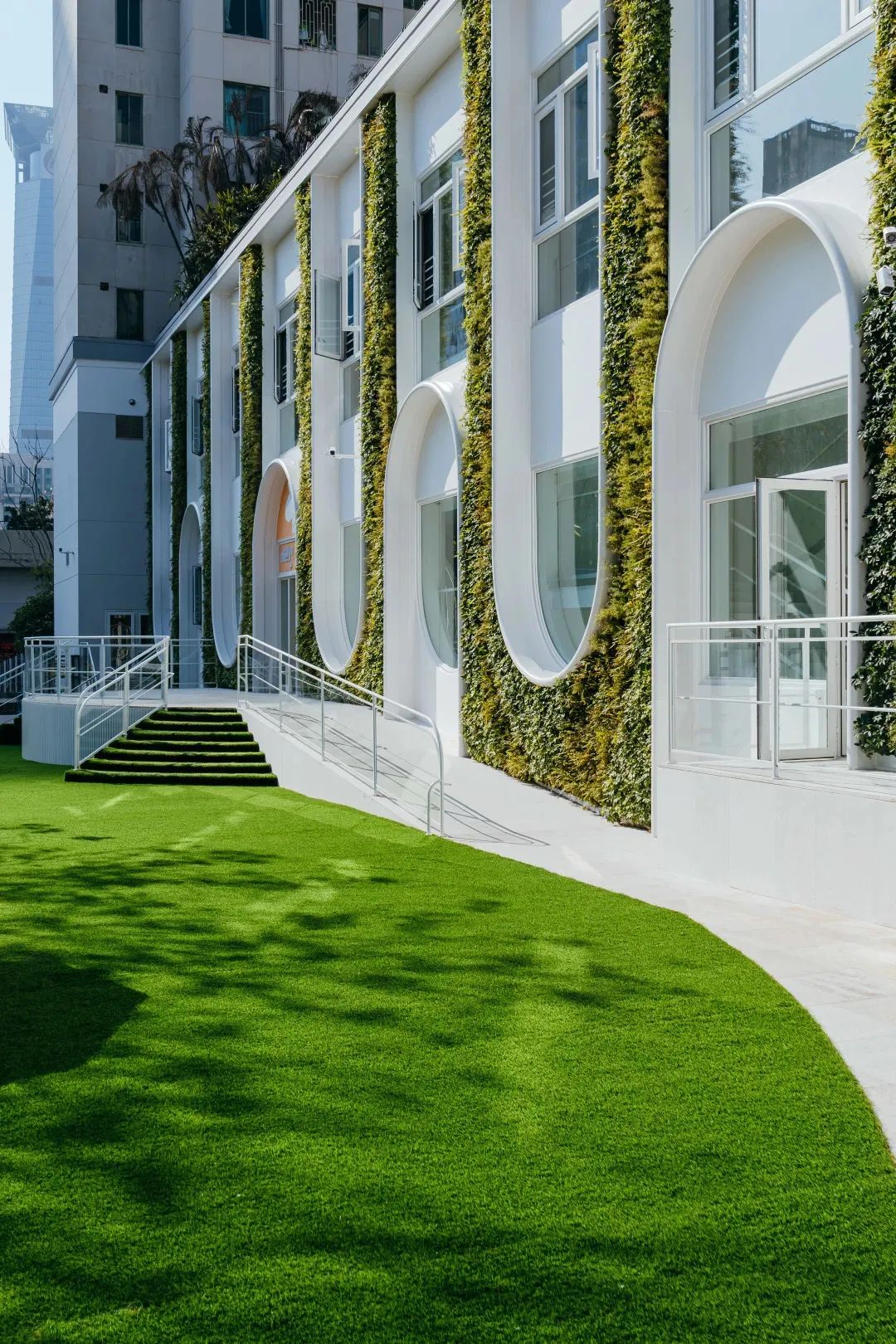 名人孩子做校友，14年稳居深圳C位的戏剧幼儿园，满足了我的期待