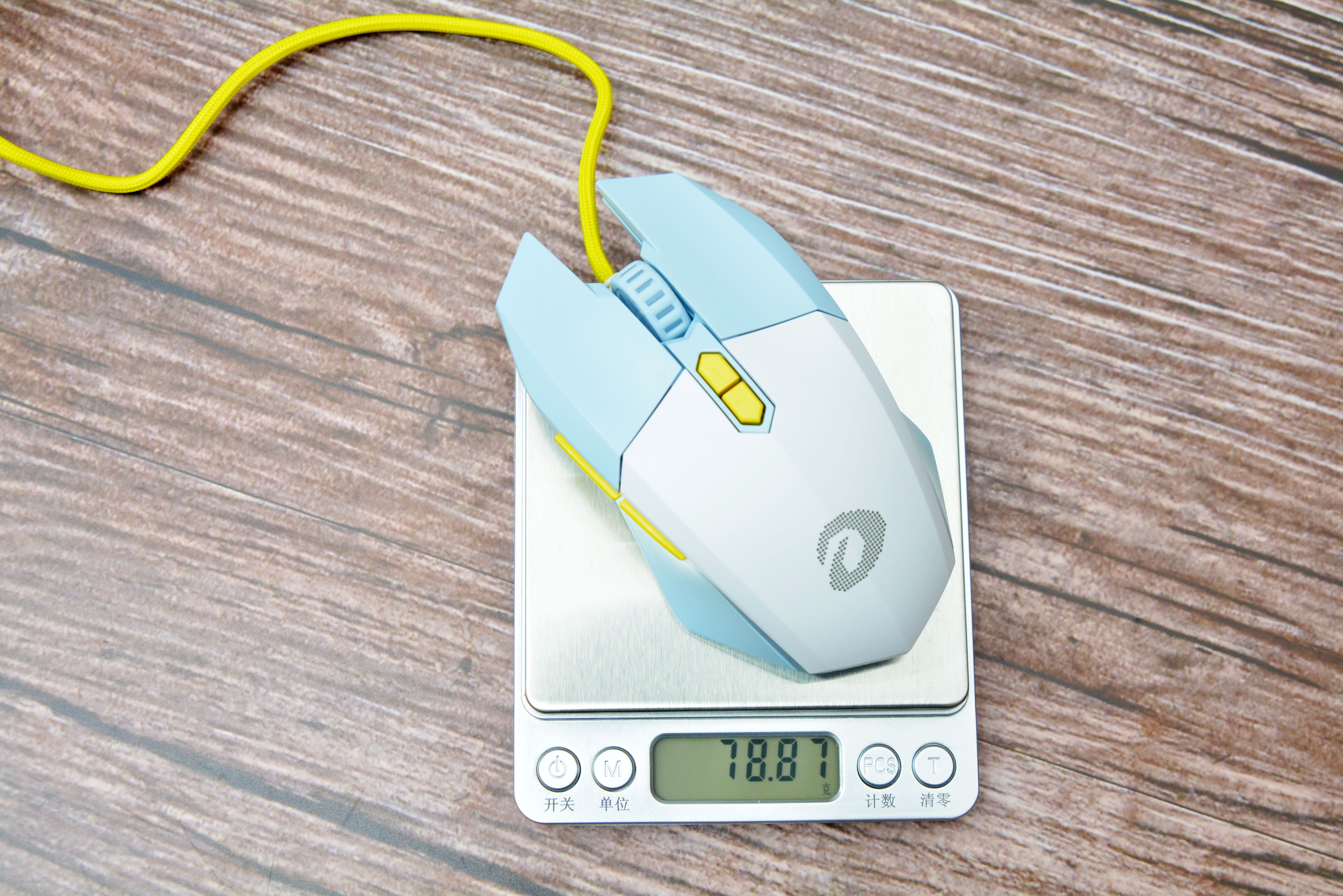 达尔优em910鼠标换微动,达尔优em910鼠标和雷蛇蝰蛇对比