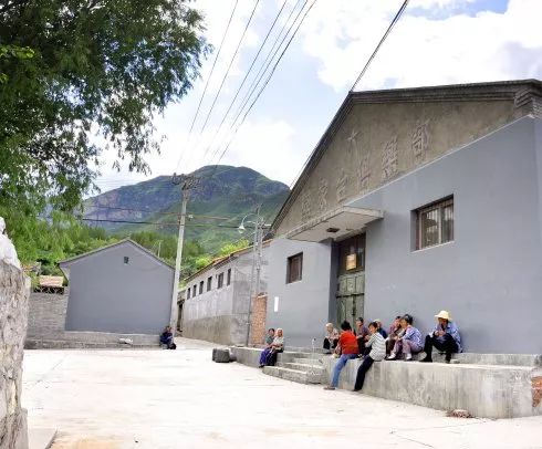 京西深山中的古村落苇子水村,京西找矿挖化石探访煤矿古村落