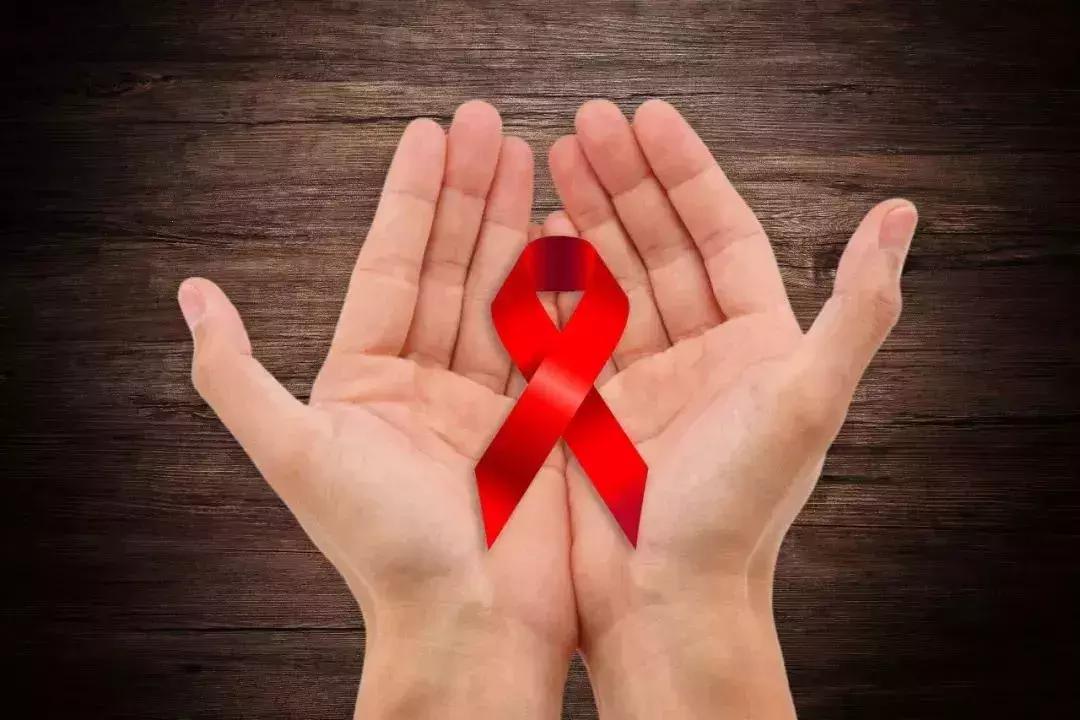 千万不要拿命去爱一个人,千万不要拿感情跟生命开玩笑