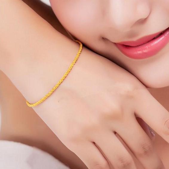 女性黄金手镯多少克合适,黄金手镯选多少克的比较合适