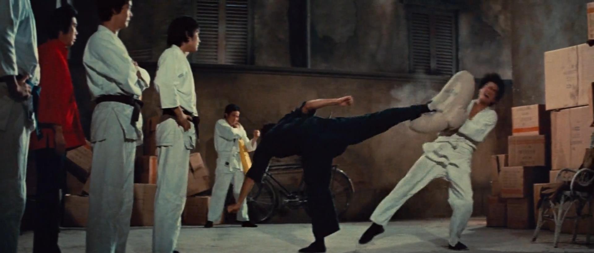 李小龙猛龙过江打斗分析,猛龙过江李小龙武术思想解析