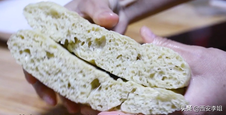 烙面皮和擀面皮哪个更筋道,宅在家不如做手工