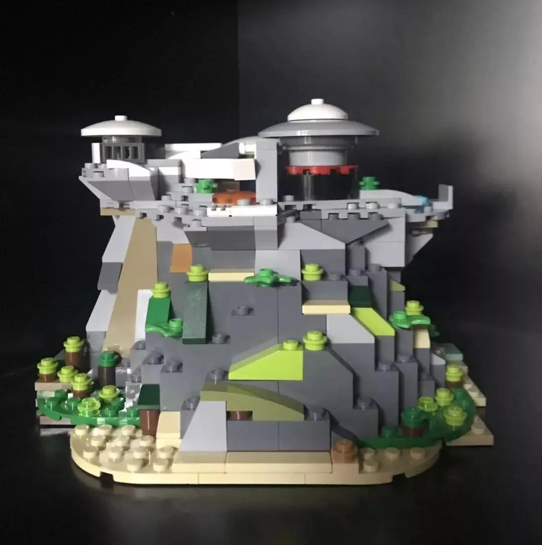 LEGO乐高MOC作品欣赏:第一滴血及其他,春天就该来点绿?