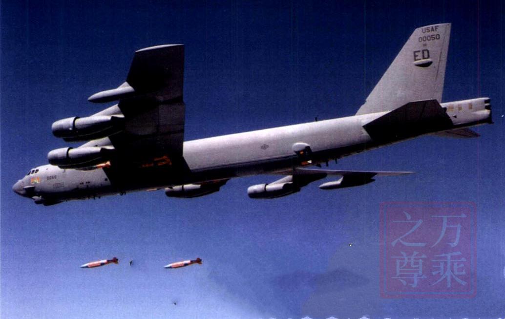 曾落后40年，曾被轰炸过，今天的中美空军制导*弹炸**装备水平对比