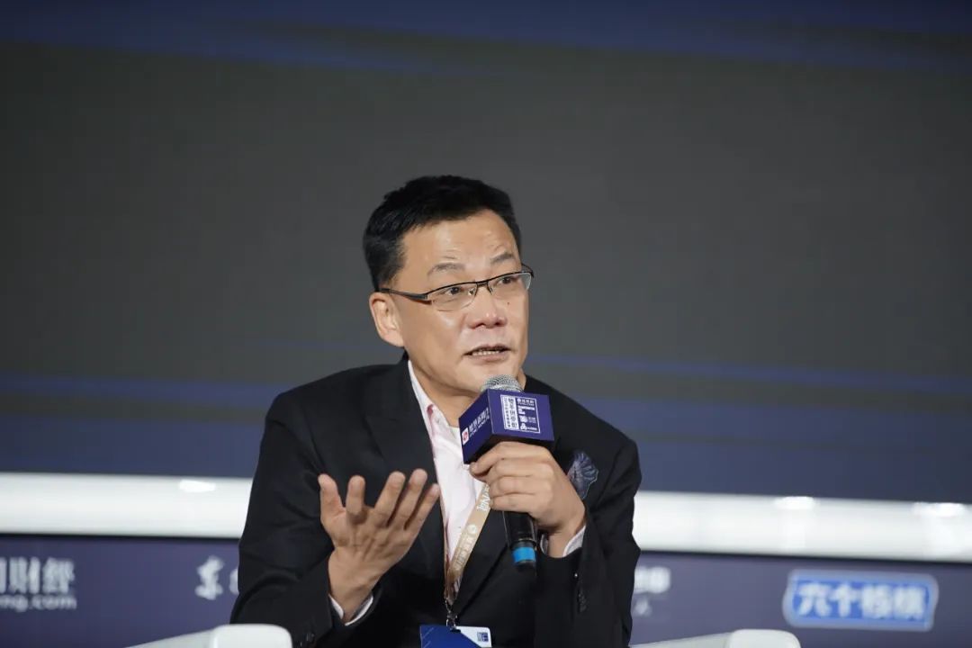 滴滴美团将用数字货币;哈佛麻省理工起诉美国政府;甘薇被限出境