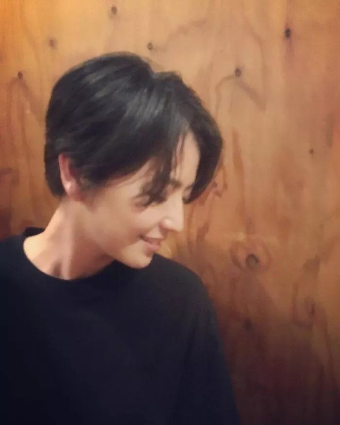 圆脸短发发型女2021流行发型日系,适合脸大圆脸的发型只剪不烫