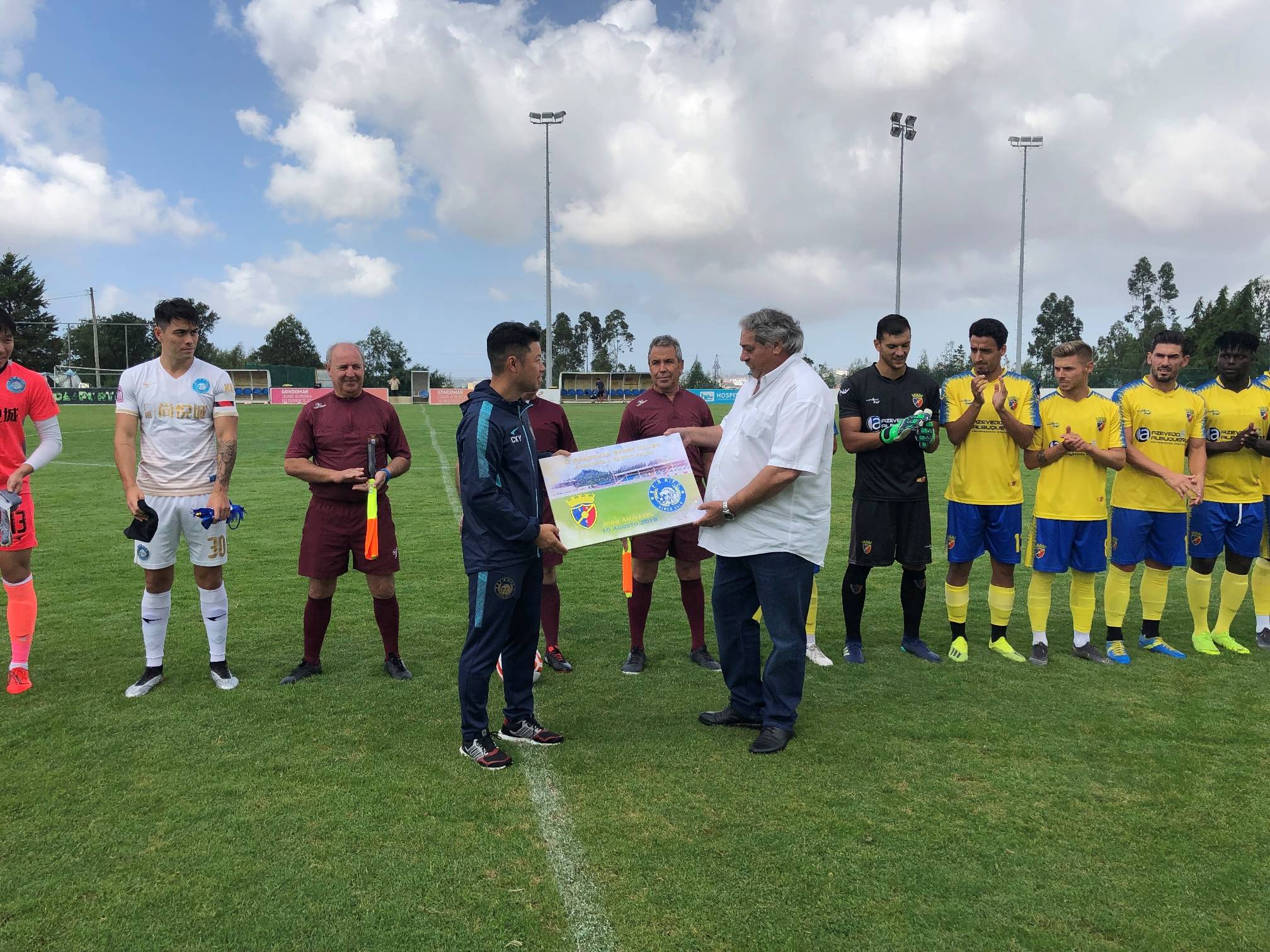 跨越时空的父子相遇,跨越32年的父子团聚