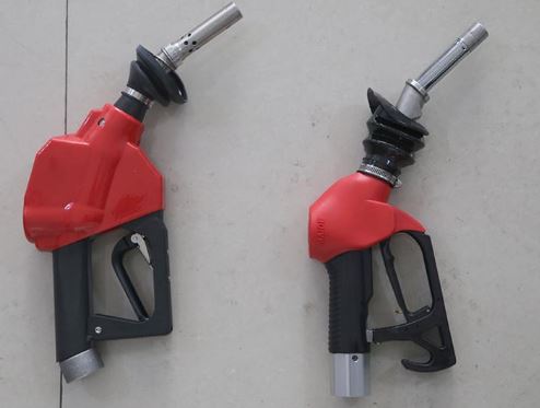 沃尔沃新款xc60加油跳枪,沃尔沃xc60加油开关