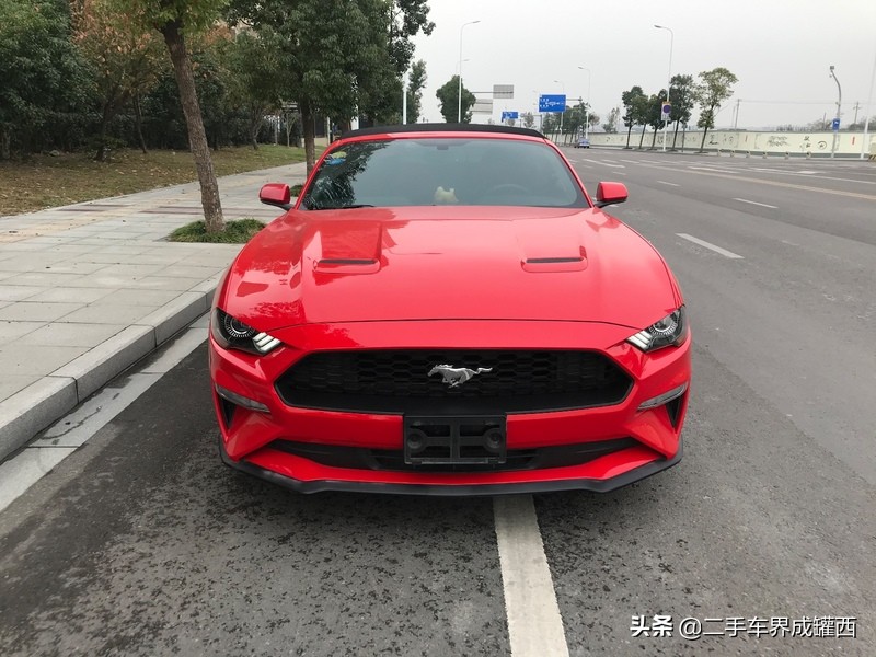 福特野马敞篷二手价格,平民跑车野马科迈罗