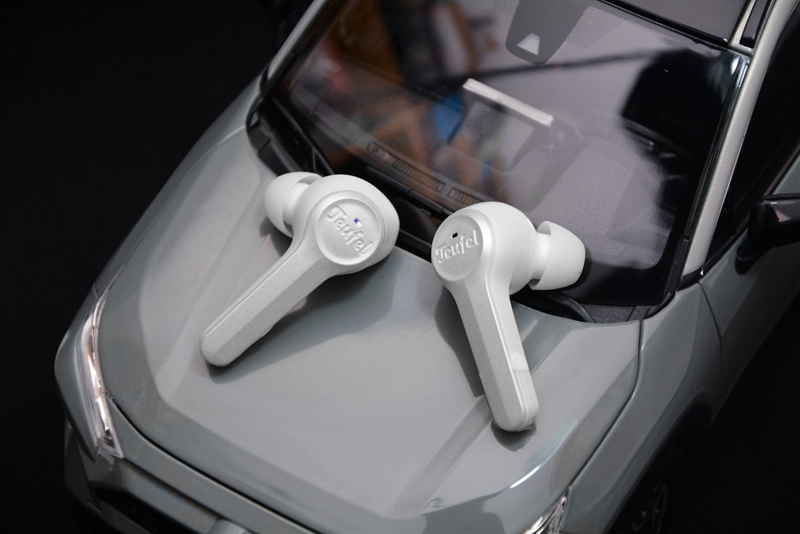 airpods第一代操作教程,airpods第一代的使用技巧