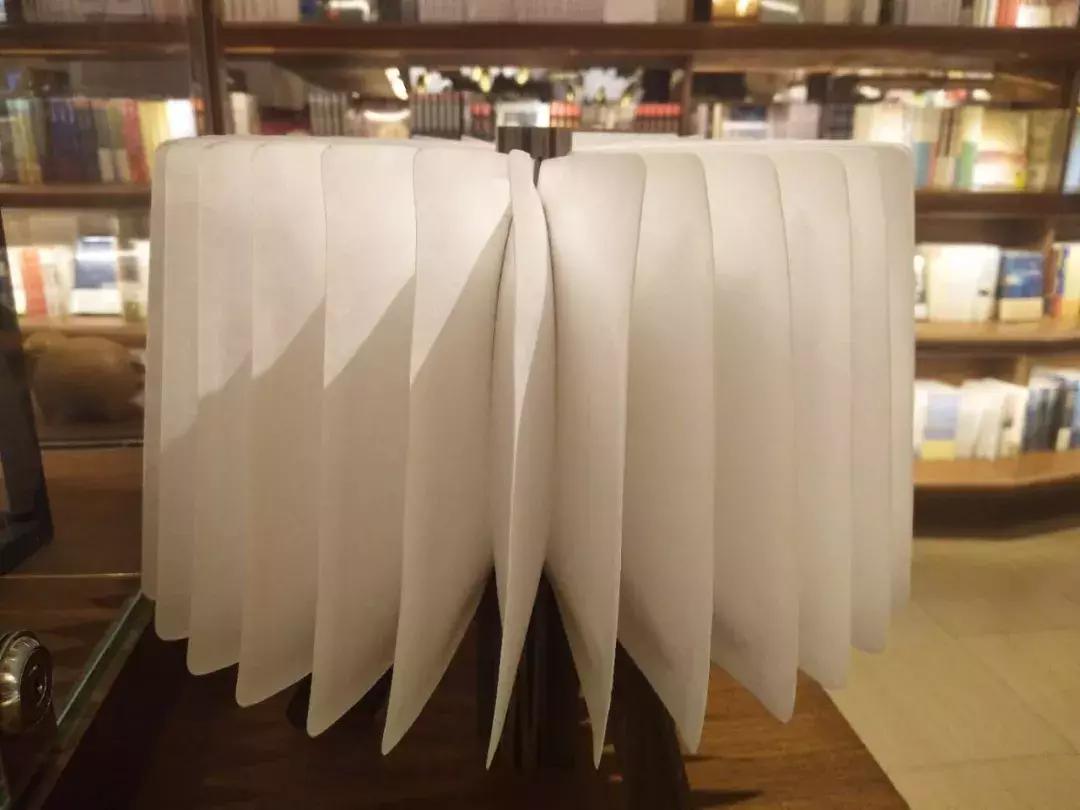 言几又书店西安迈科店,言几又迈科中心旗舰店