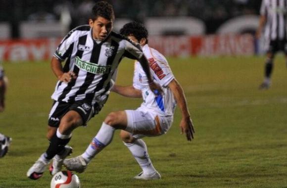 菲尔米诺现在的情况,菲尔米诺怎么进化