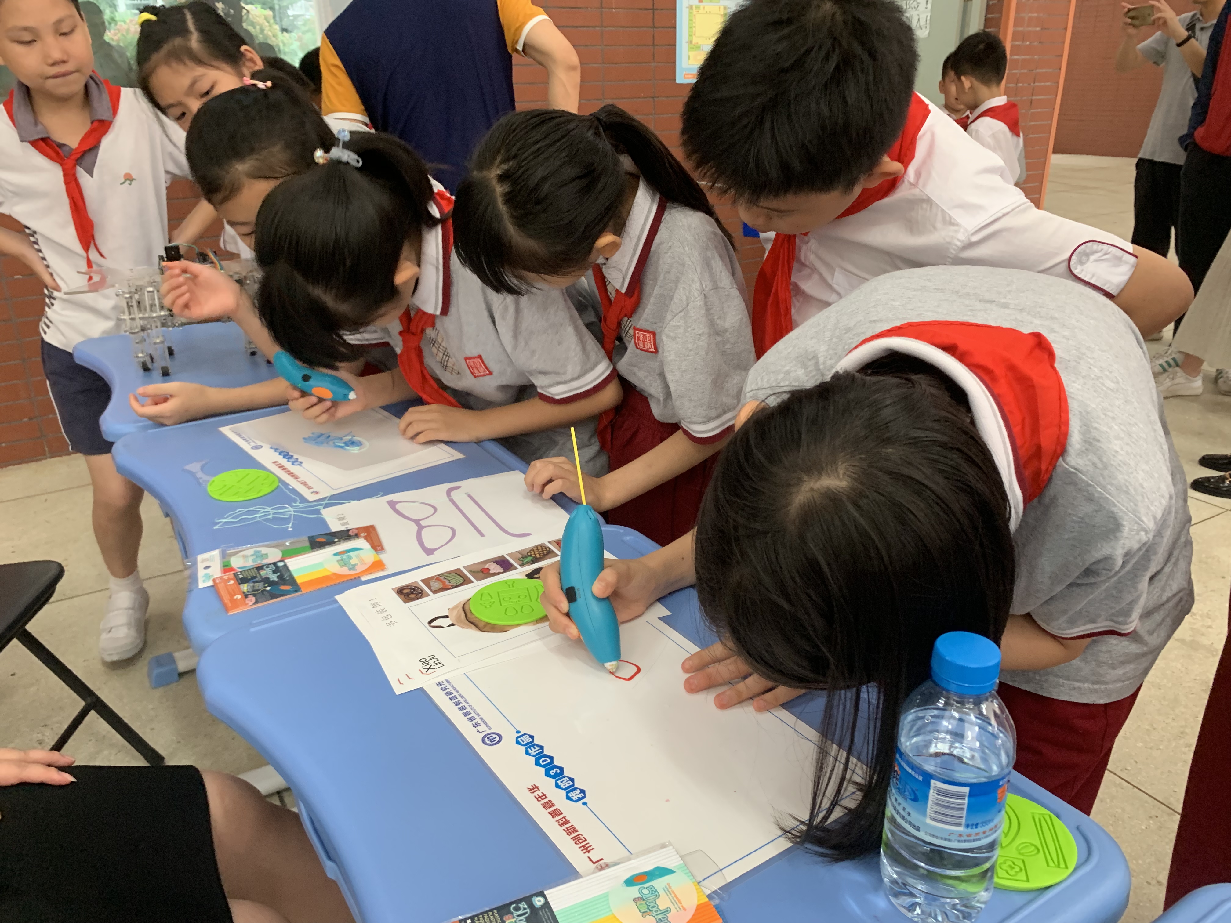 缇庡湪闈掓槬骞村崕,缇庡湪闈掓槬骞村皯