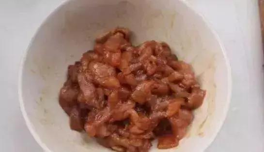 不管炒什么菜必放的调料,无论炒什么肉不要用盐和酒料腌制