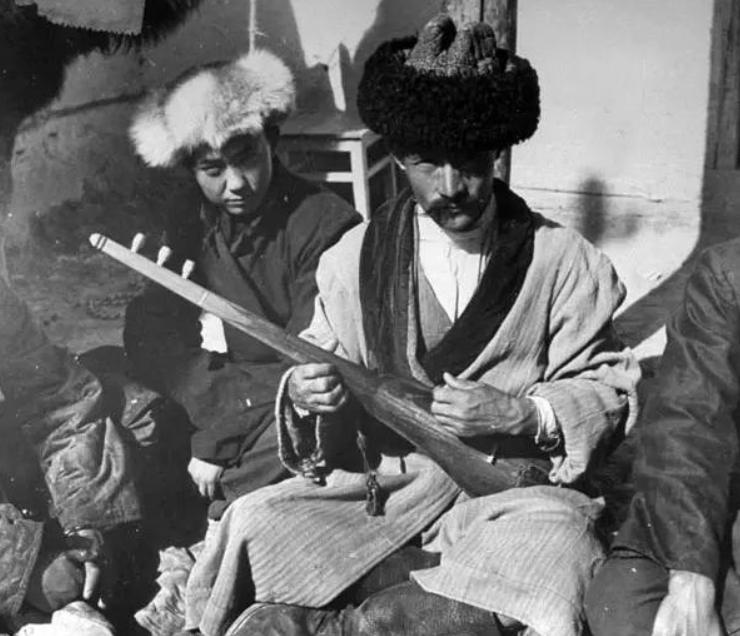 骑毛驴去看毛主席的库尔班，临终：后代参军报国，重孙女完成遗愿