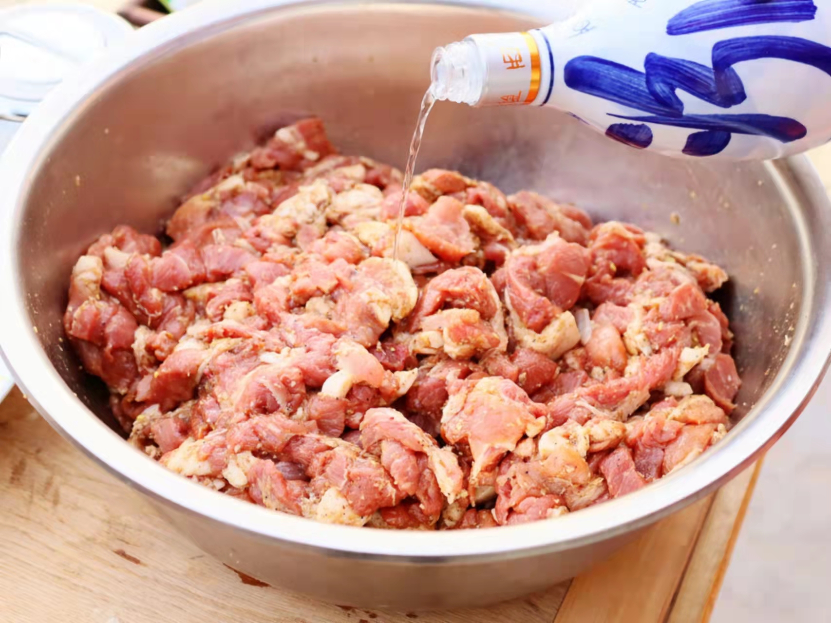 最好吃不咸的香肠配方,只放盐和糖的原味香肠配方