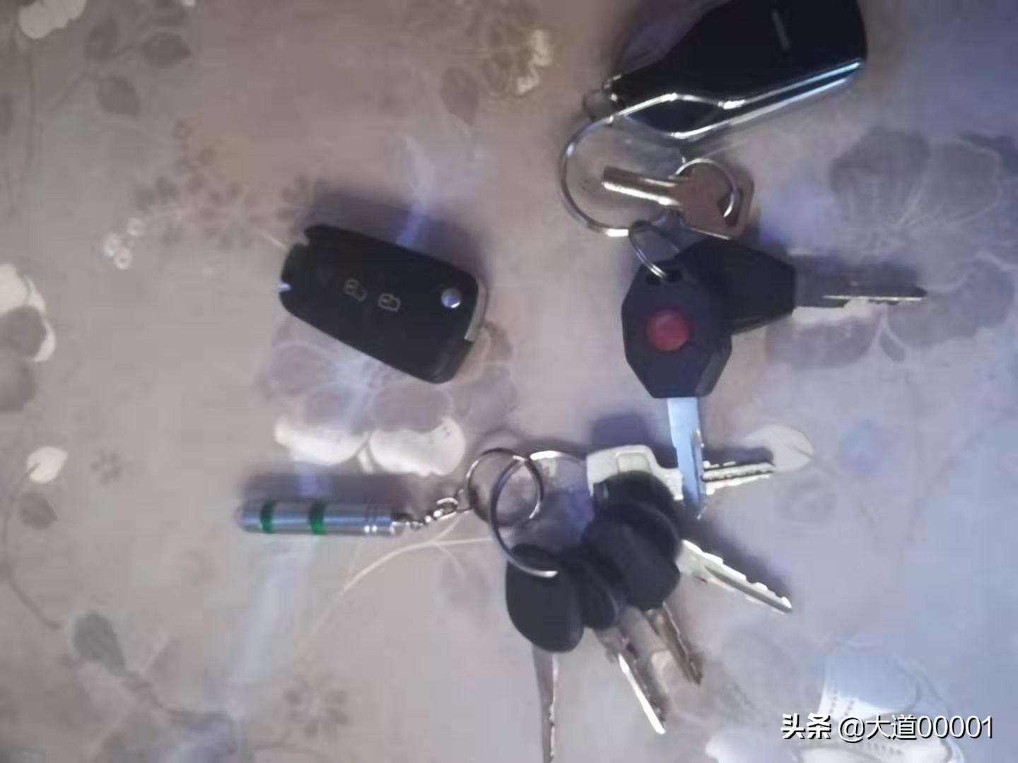 房车都有哪些控制器,房车有几把钥匙干嘛用