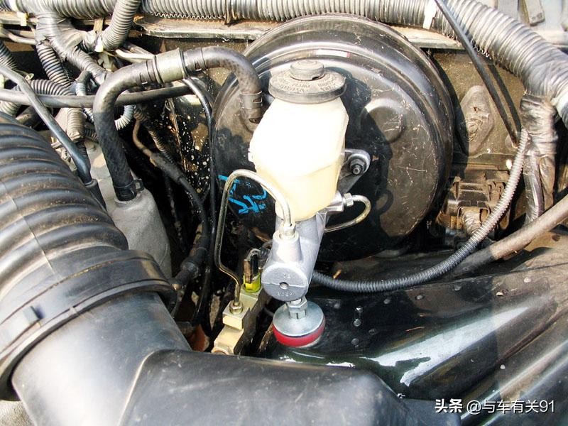 刹车出问题,刹车出问题亮什么灯